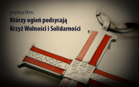 Projekcja filmu: „Którzy ogień podsycają. Krzyż Wolności i Solidarności”. Projekcja filmu: „Którzy ogień podsycają. Krzyż Wolności i Solidarności”.